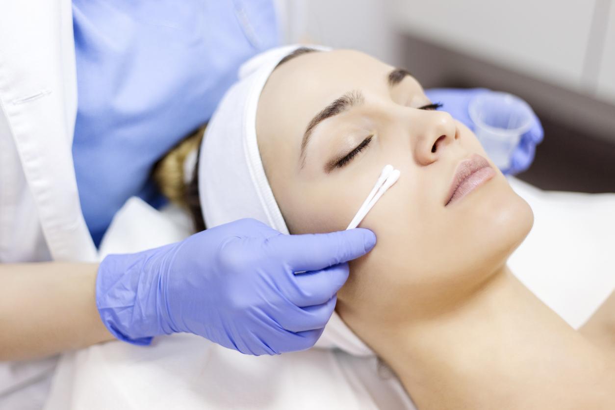 woman prepping for a Chemical Face Peel